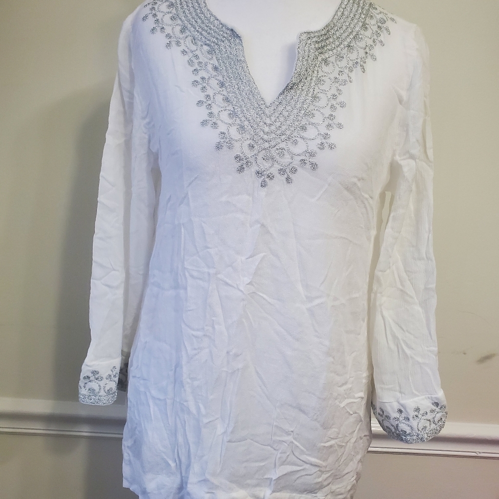 525 America  White Embroidered Women's Tunic Sizes Made In India